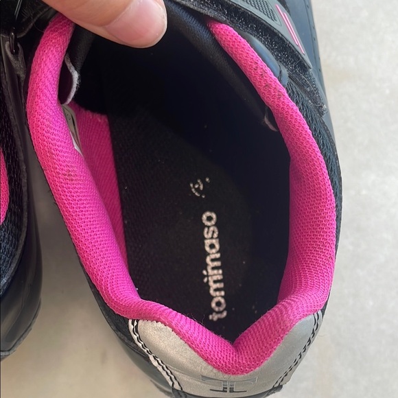 Tommaso Barbi Black and Pink Cycling/Spin Shoes with Velcro Straps - Picture 8 of 10
